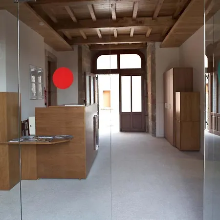 Hostal Monasterio De La Magdalena