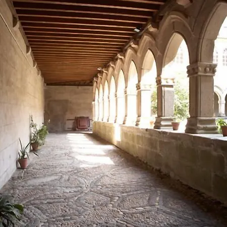 Monasterio De La Magdalena Ostello Sarria