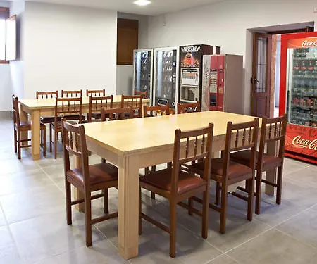 Monasterio De La Magdalena Hostel *