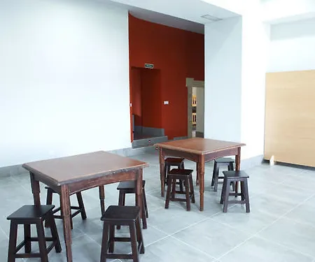 Monasterio De La Magdalena Hostel Sarria